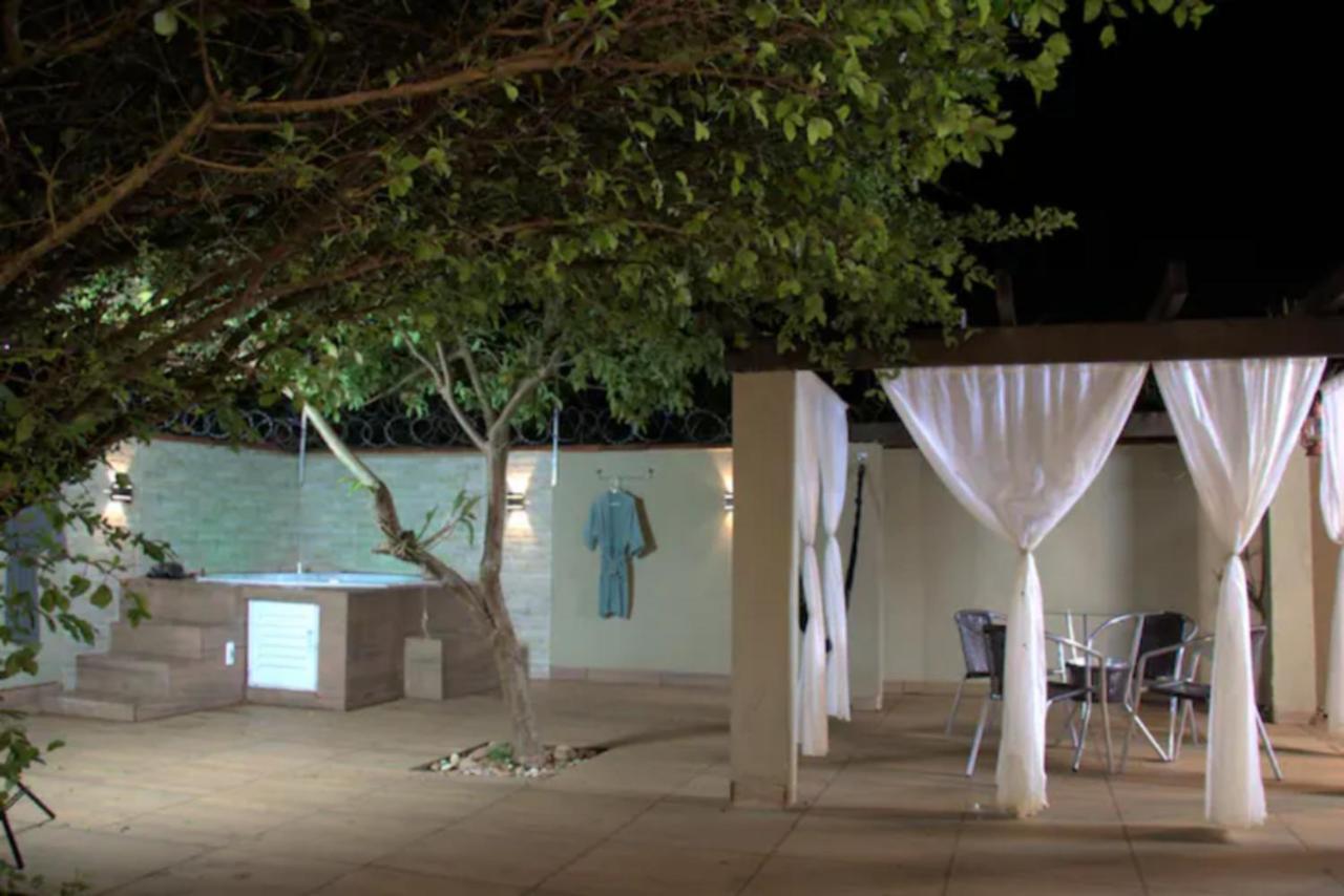 Casa Com Spa De Hidro, Aquecedor E Cromoterapia A 1,0 Km Do Centro Chapada dos Guimarães Exterior foto